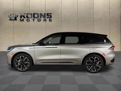 New 2026 Lincoln Nautilus Reserve AWD/4WD image 2