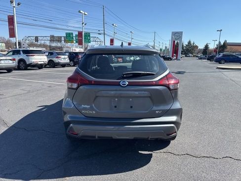 Used 2021 Nissan Kicks SV image 6