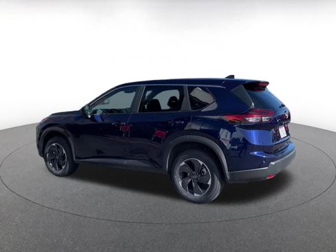 Used 2025 Nissan Rogue SV image 10