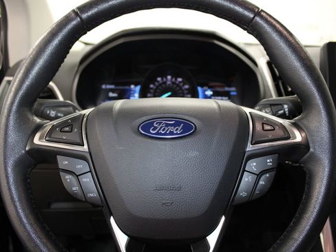 Used 2024 Ford Edge Titanium image 44