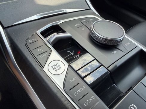 Used 2024 BMW 430i Convertible RWD image 22
