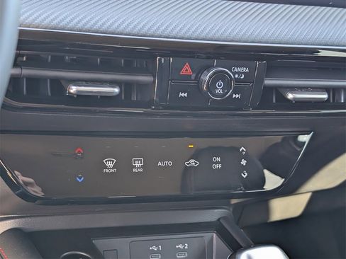 New 2026 Nissan Kicks SR image 13