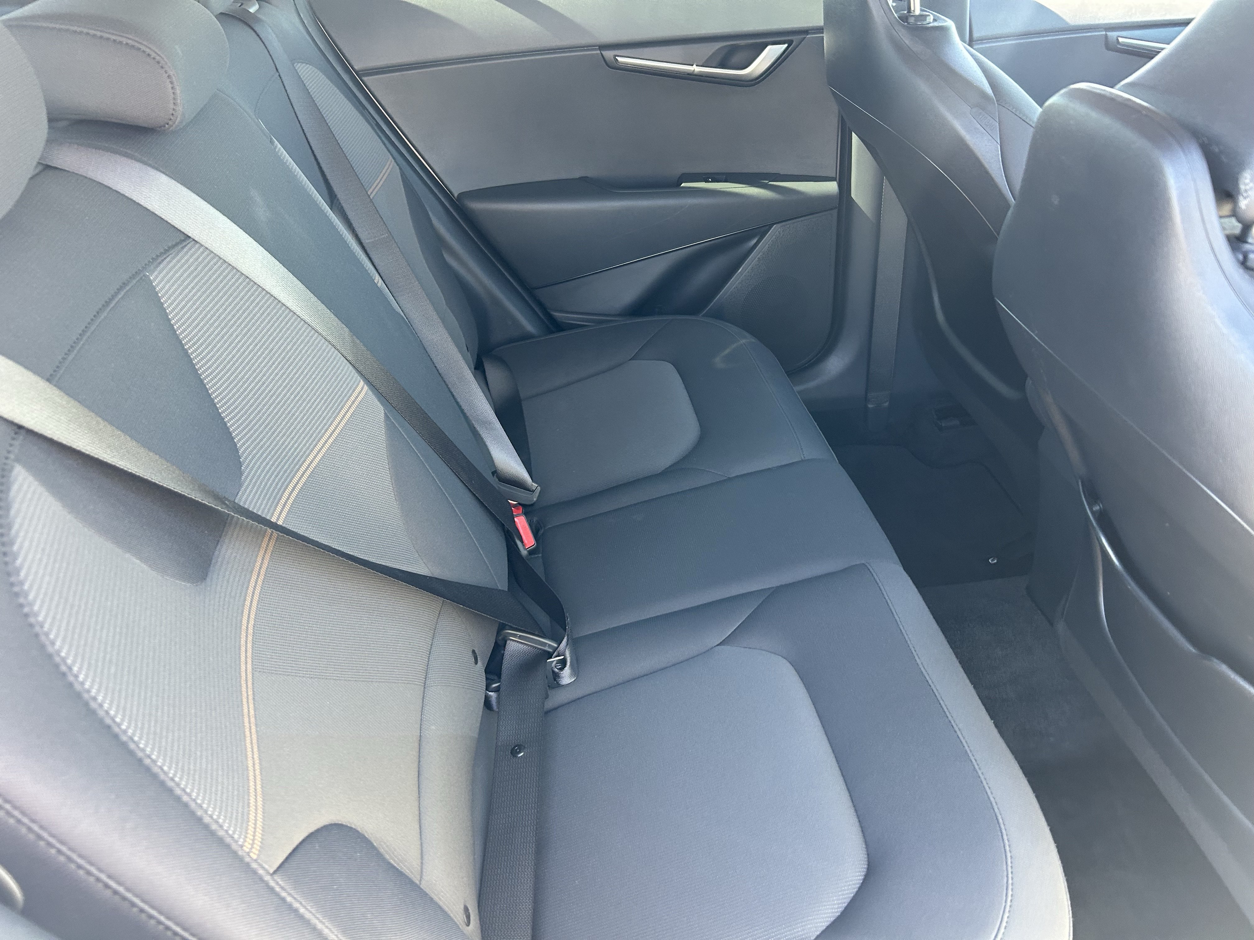 Certified 2025 Kia Niro LX FWD image 14