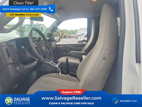 Used 2017 Chevrolet Express 2500 RWD image 9