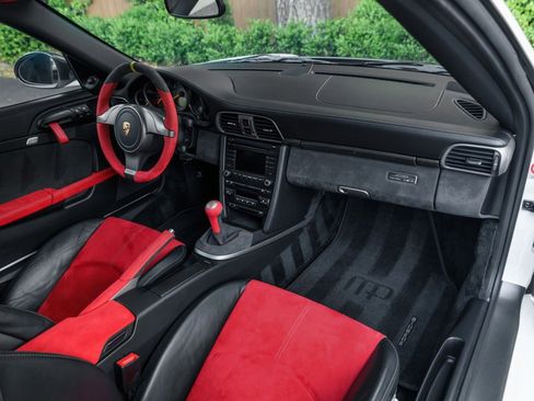 Used 2011 Porsche 911 GT2 RS image 14