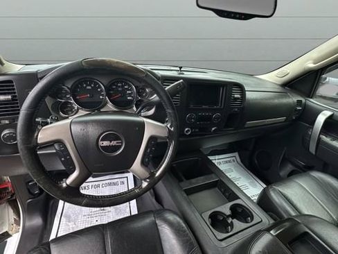 Used 2014 GMC Sierra 2500 SLE w/ SLE Preferred Package AWD/4WD image 12