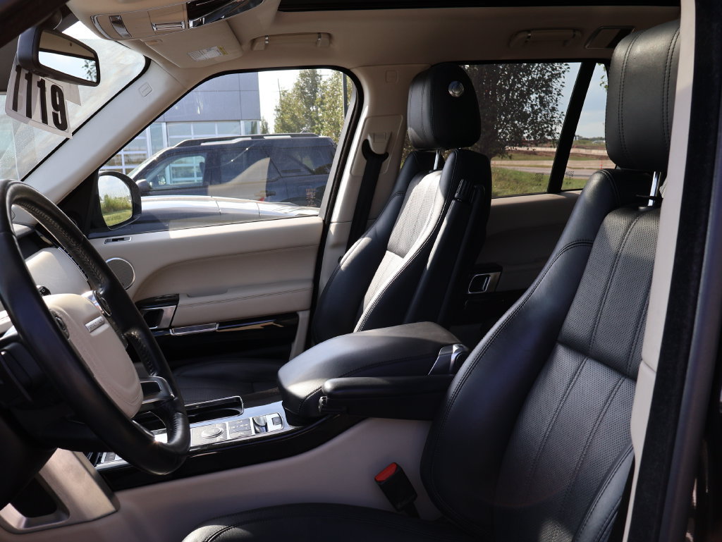 Used 2013 Land Rover Range Rover HSE AWD/4WD image 21