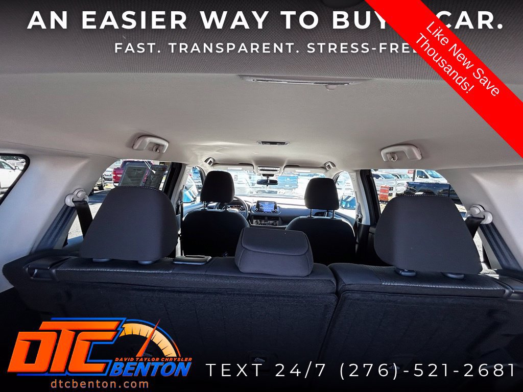 Used 2026 Nissan Rogue SV FWD image 13