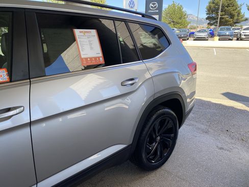 Certified 2023 Volkswagen Atlas SE w/ Black Wheel Package AWD/4WD image 59