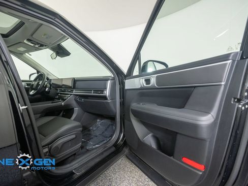 Used 2025 Hyundai Santa Fe XRT AWD/4WD image 5