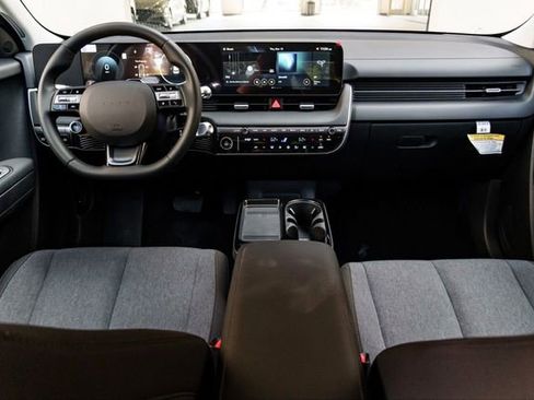 New 2026 Hyundai Ioniq 5 SE image 21