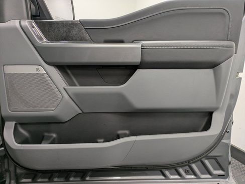 Used 2025 Ford F150 Lightning Flash image 27