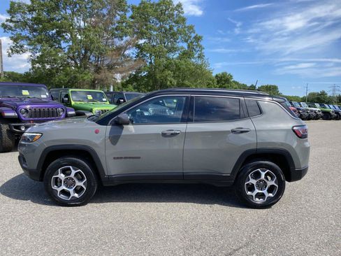 Used 2022 Jeep Compass Trailhawk w/ Trailhawk Elite Group AWD/4WD image 9