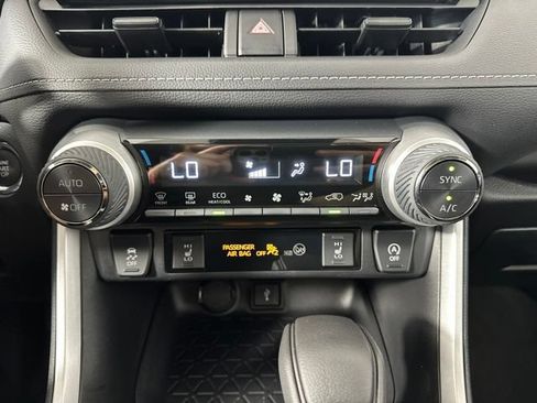 Certified 2022 Toyota RAV4 XLE w/ Convenience Package AWD/4WD image 23