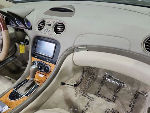 Used 2007 Mercedes-Benz SL 550 image 18