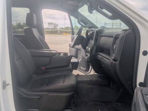 Used 2025 GMC Sierra 3500 Pro w/ 1SA Pro Safety Plus Package AWD/4WD image 23