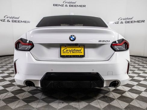 Used 2025 BMW 230i 230i w/ M Sport Package image 10