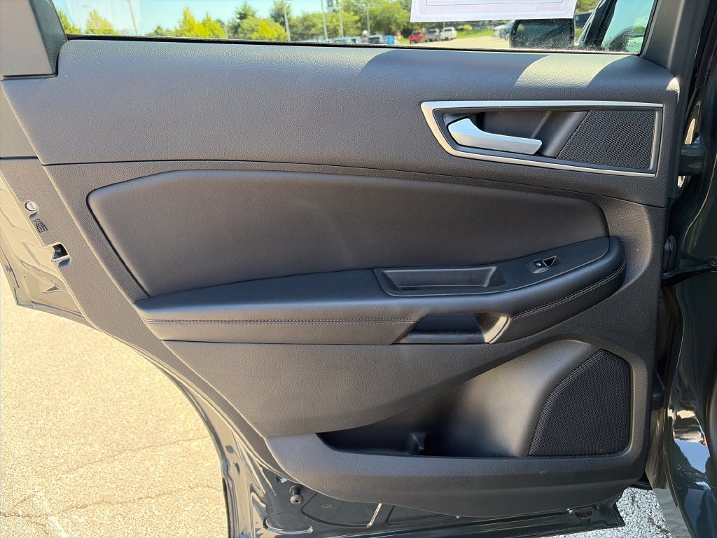 Used 2024 Ford Edge SEL w/ Convenience Package AWD/4WD image 21