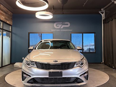 Used 2020 Kia Optima LX image 8