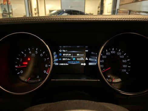 Used 2019 Ford Mustang Shelby GT350 w/ Technology Package image 18