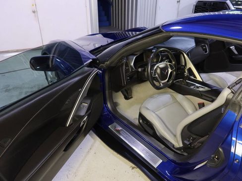 Used 2017 Chevrolet Corvette Stingray Coupe w/ 1LT image 15
