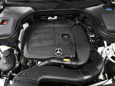 Used 2022 Mercedes-Benz GLC 300 4MATIC image 35