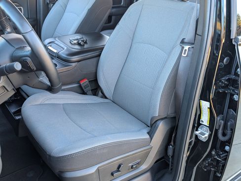 Used 2024 RAM 2500 Big Horn w/ Bed Utility Group image 16