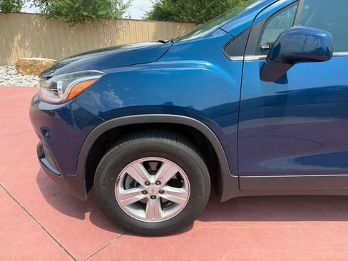 Used 2020 Chevrolet Trax LT AWD/4WD image 33