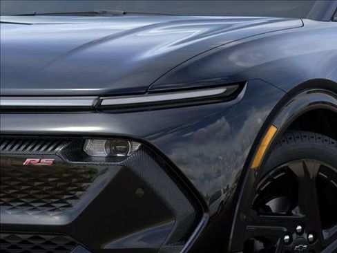 New 2024 Chevrolet Equinox EV RS FWD image 12