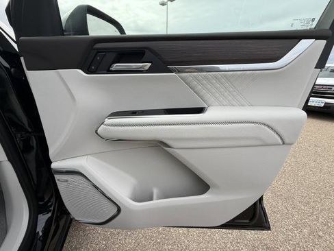 New 2026 GMC Acadia Denali w/ Super Cruise Package image 37