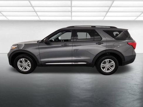 Used 2022 Ford Explorer XLT AWD/4WD image 4