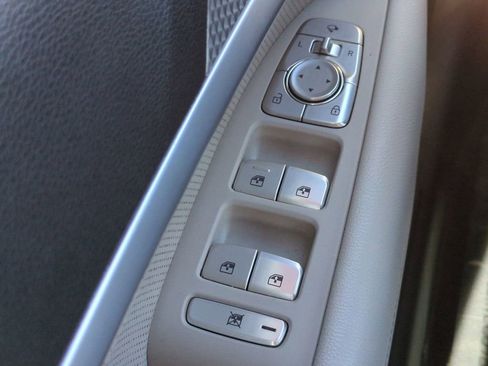 Used 2023 Genesis G70 2.0T w/ Sport Prestige Package image 25