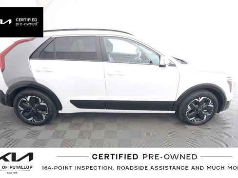 Certified 2023 Kia Niro Wave w/ Wave Preserve Package image 5