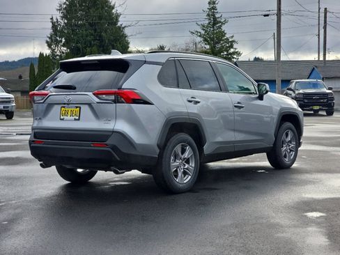 New 2025 Toyota RAV4 XLE image 5