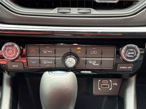 New 2026 Jeep Compass Latitude AWD/4WD image 19