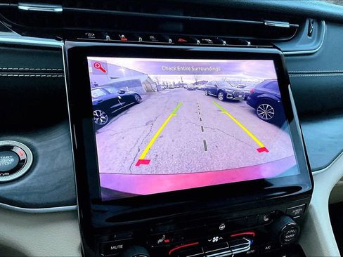 Used 2021 Jeep Grand Cherokee L Limited w/ Trailer Tow Group (B) AWD/4WD image 14