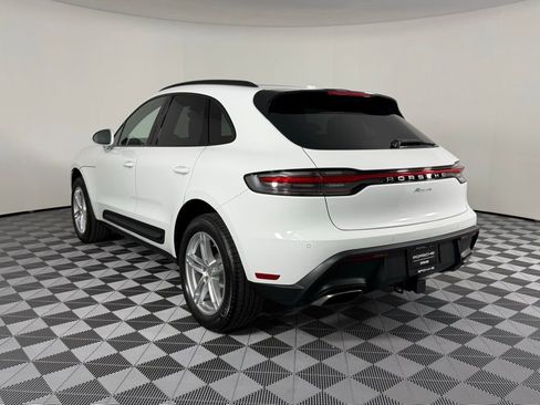 New 2026 Porsche Macan image 3