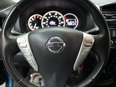 Used 2015 Nissan Versa Note SV FWD image 10