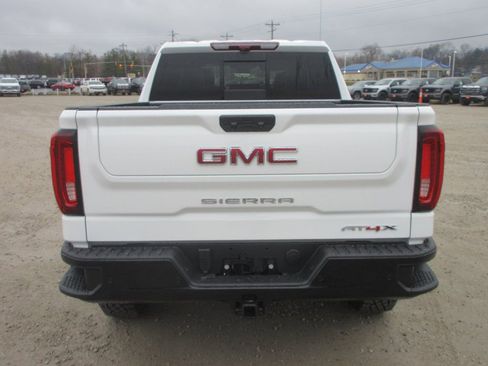 New 2026 GMC Sierra 1500 AT4X AWD/4WD image 5