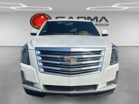 Used 2017 Cadillac Escalade Platinum RWD image 8