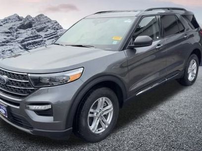 Certified 2022 Ford Explorer XLT w/ Equipment Group 202A