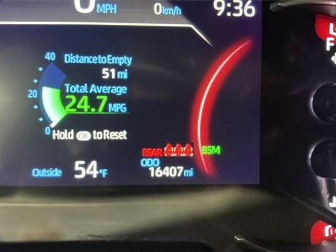 Used 2023 Toyota RAV4 XLE Premium image 12