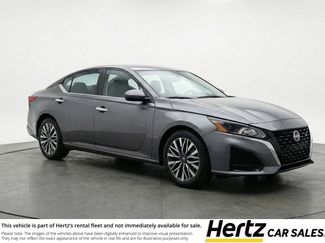 Used 2025 Nissan Altima 2.5 SV video 1