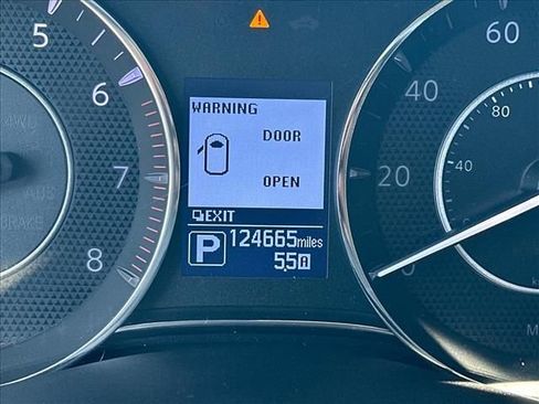 Used 2018 Nissan Armada Platinum RWD image 28