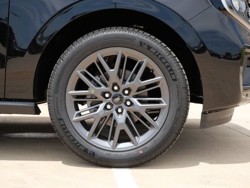 New 2027 Ford Expedition Platinum AWD/4WD image 7