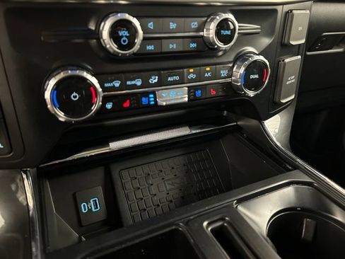 Used 2023 Ford F150 Lariat w/ Equipment Group 502A High AWD/4WD image 19