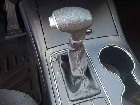 Used 2019 Kia Sorento L image 13