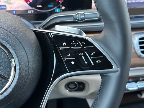 Used 2025 Mercedes-Benz GLE 450 4MATIC Coupe image 35