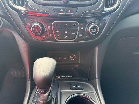 Used 2023 Chevrolet Equinox Premier FWD image 33