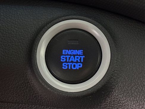 Used 2018 Hyundai Ioniq SEL FWD image 28